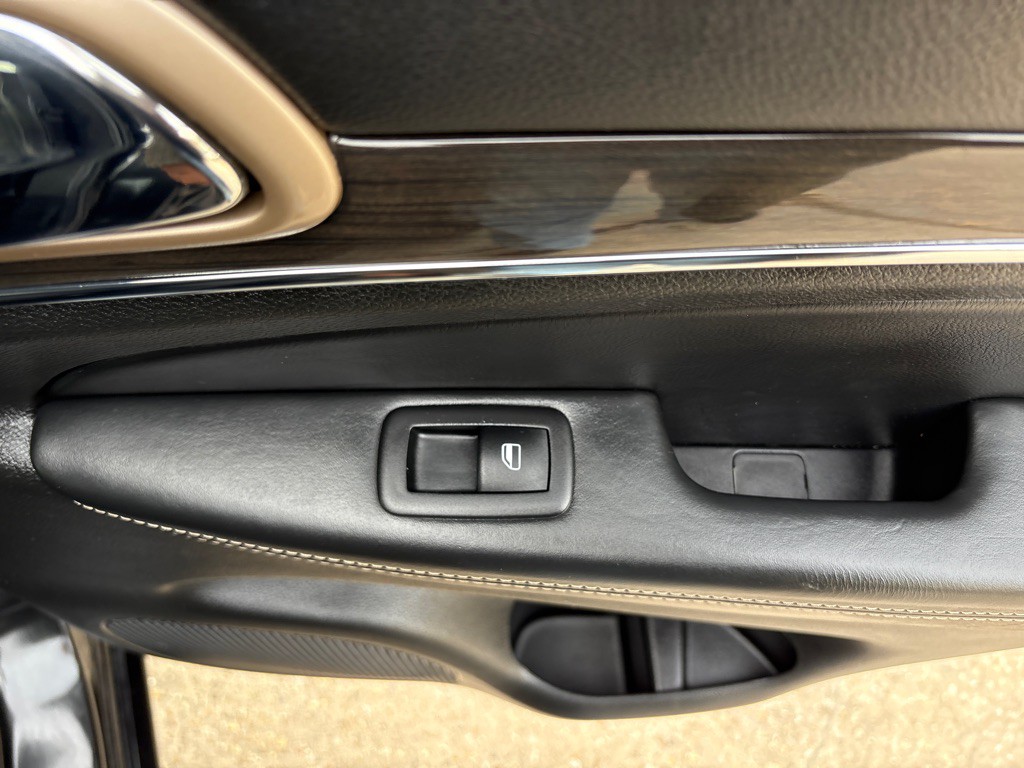 2015 Jeep Grand Cherokee Image 24