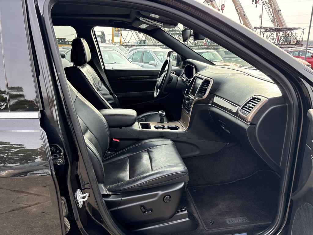 2015 Jeep Grand Cherokee Image 25