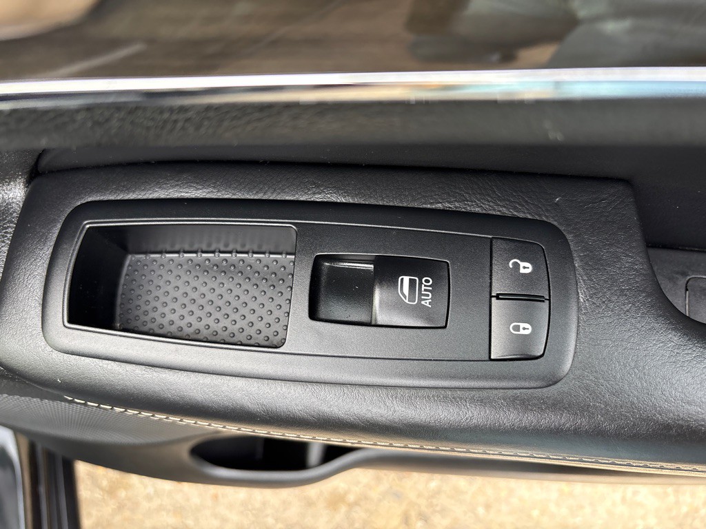 2015 Jeep Grand Cherokee Image 28