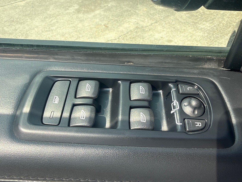 2013 Land Rover Range Rover Sport Image 22