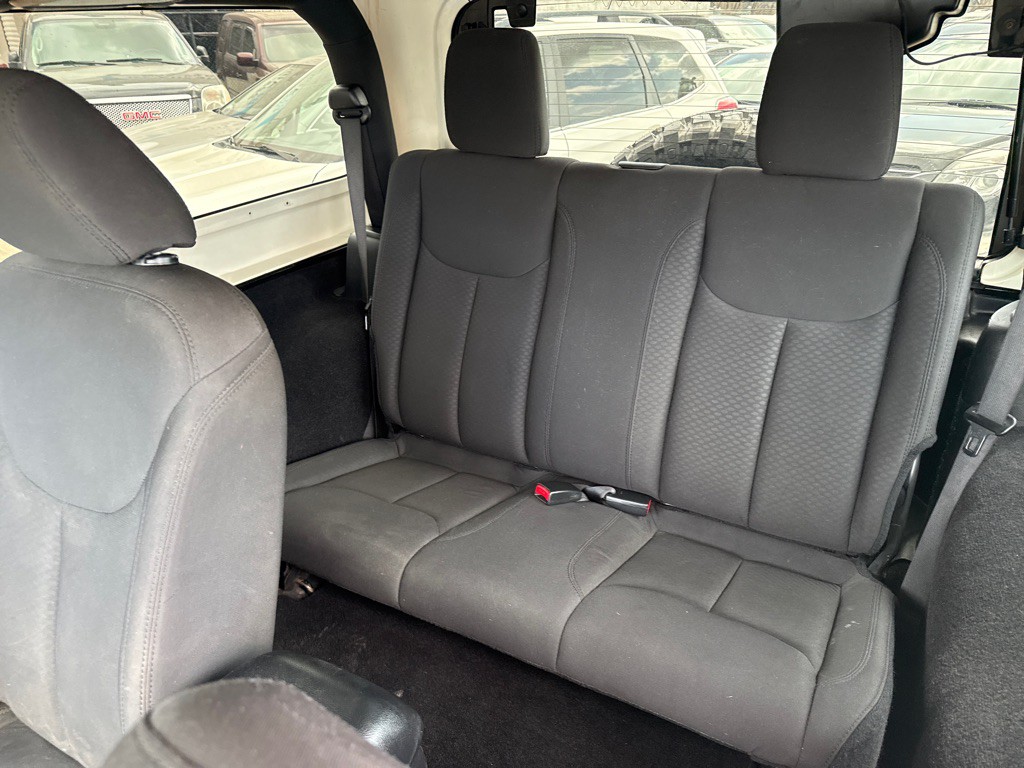 2015 Jeep Wrangler Image 11