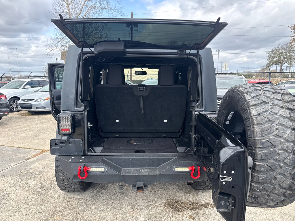 2015 Jeep Wrangler Image 12