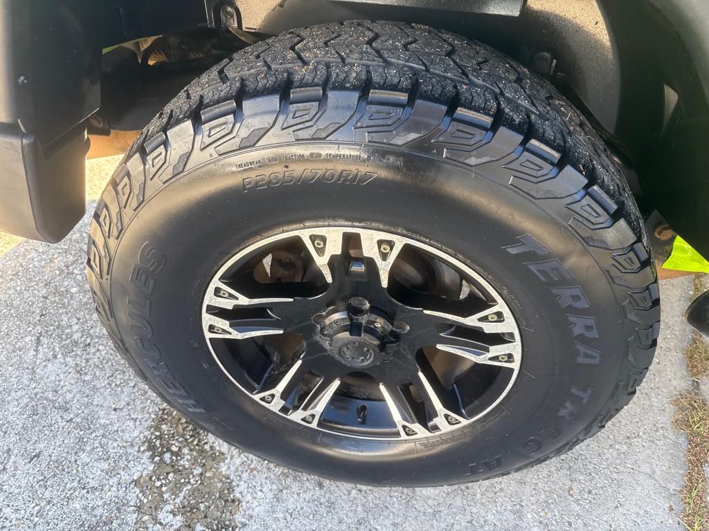 2012 Jeep Wrangler Image 27