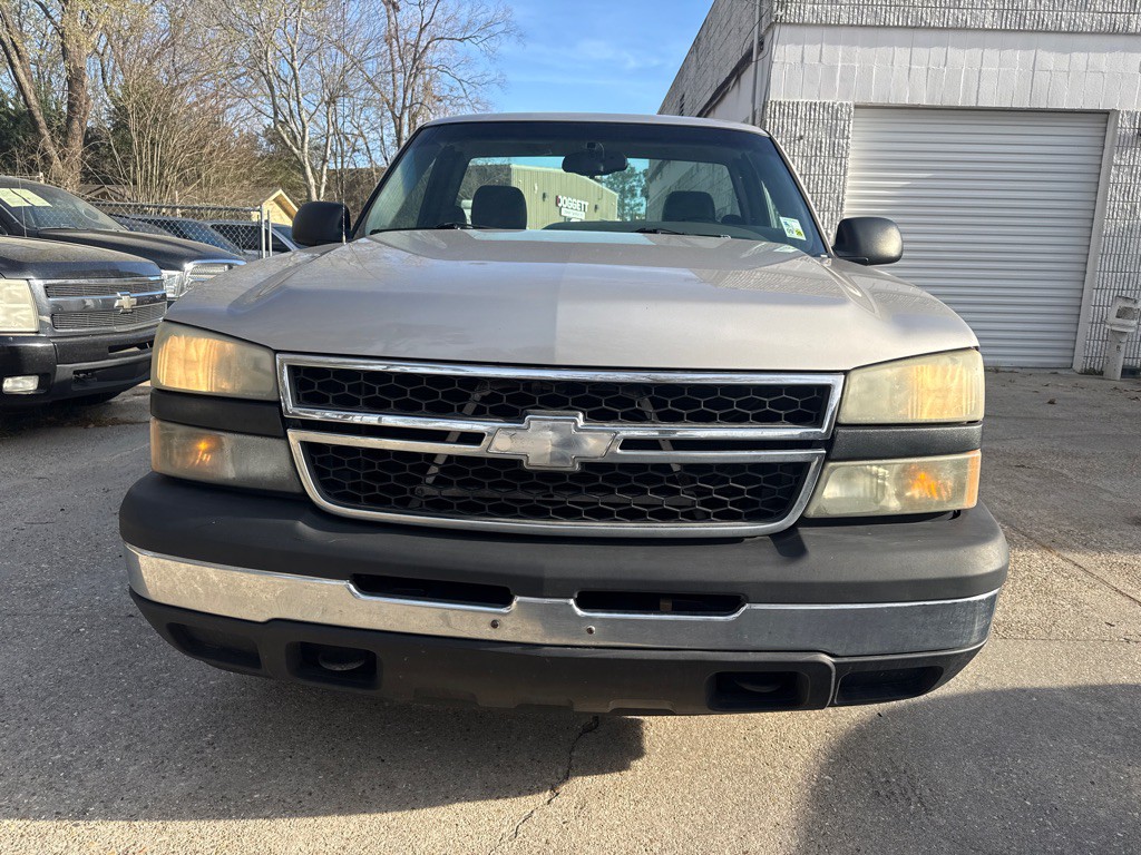 2006 Chevrolet Silverado 1500 Image 3
