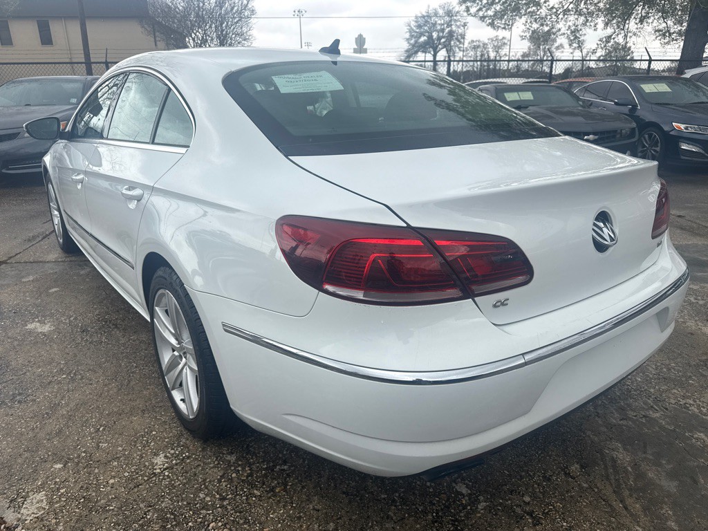 2017 Volkswagen CC Image 8