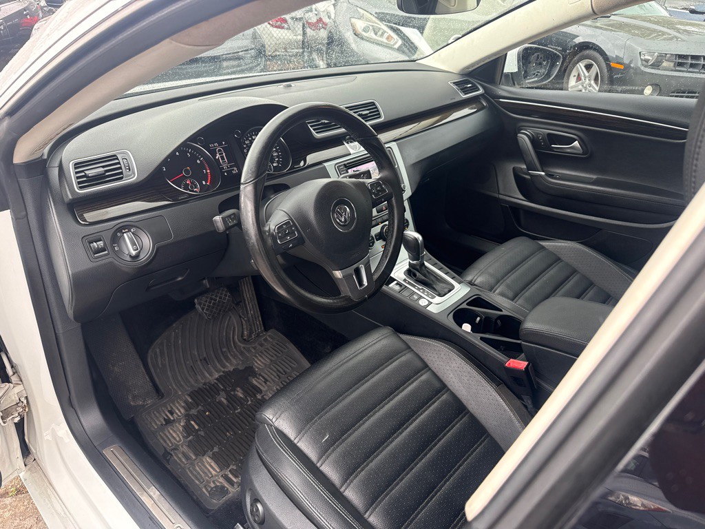 2017 Volkswagen CC Image 11