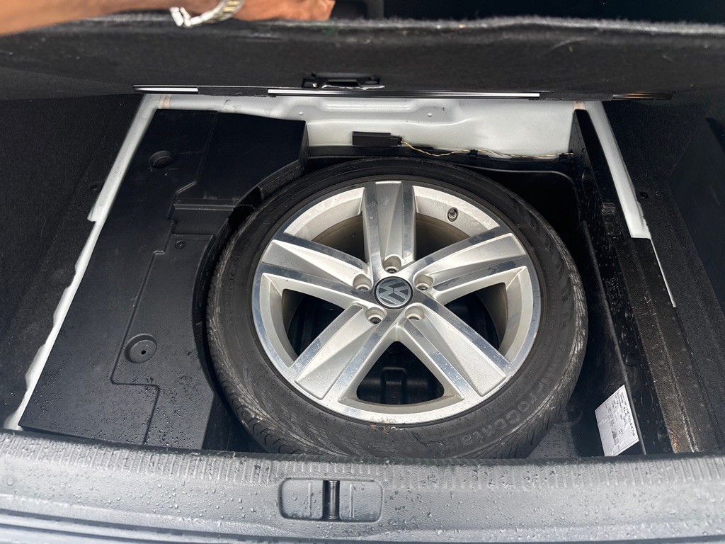 2017 Volkswagen CC Image 24