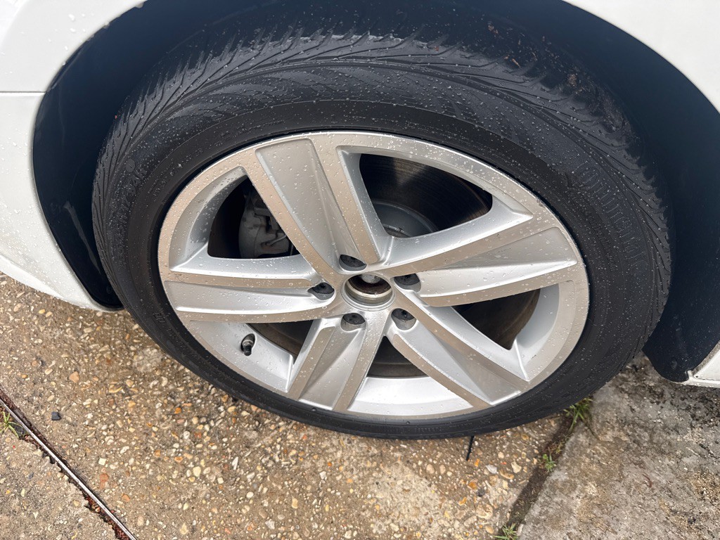 2017 Volkswagen CC Image 33