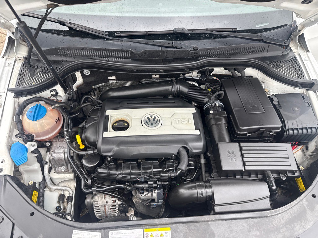 2017 Volkswagen CC Image 34