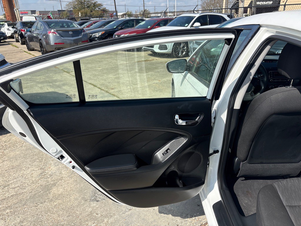 2014 Kia Forte Image 18