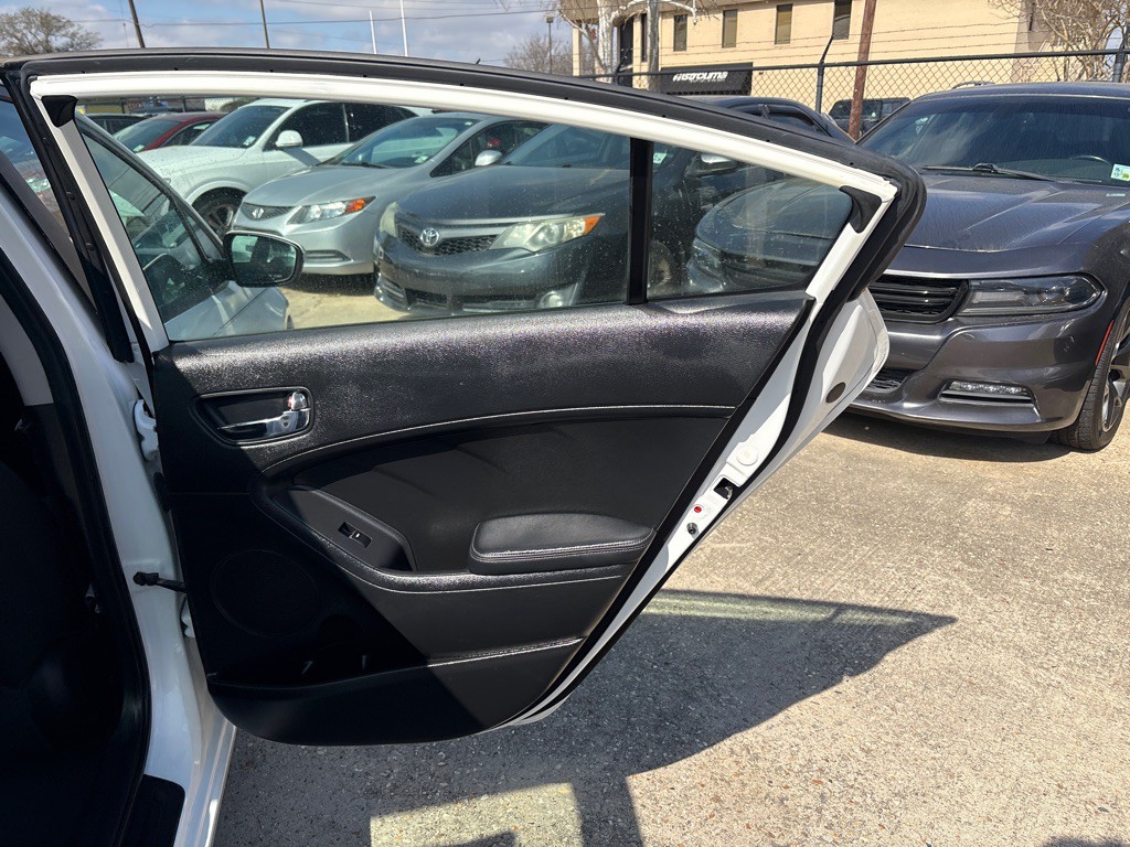 2014 Kia Forte Image 21