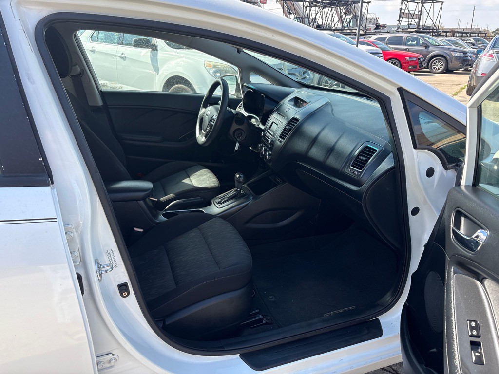 2014 Kia Forte Image 23