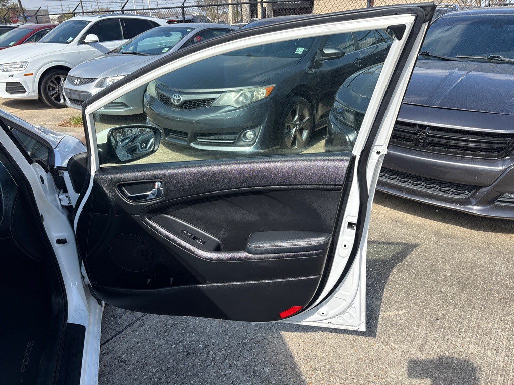 2014 Kia Forte Image 25