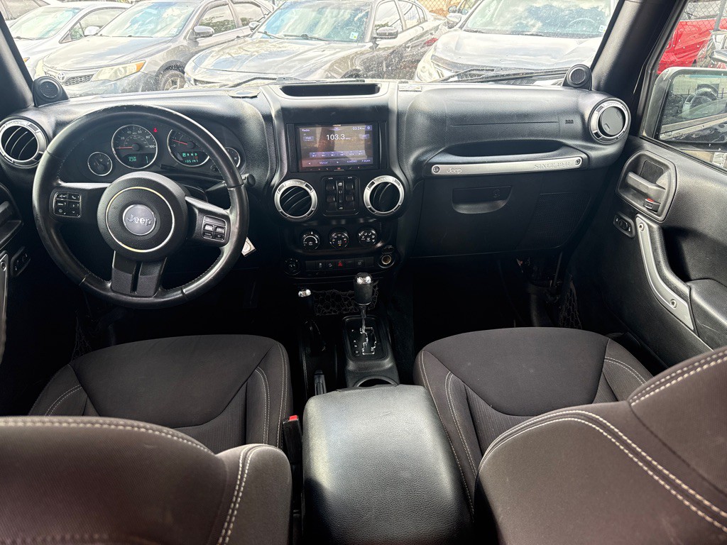 2013 Jeep Wrangler Unlimited Image 17