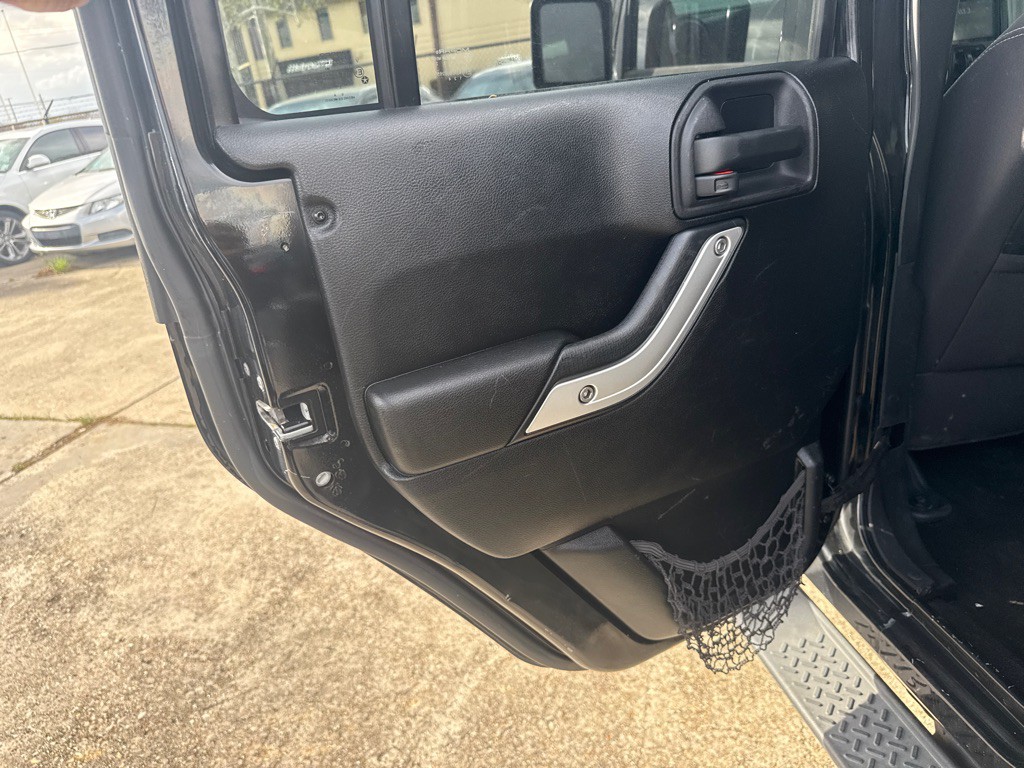 2013 Jeep Wrangler Unlimited Image 26