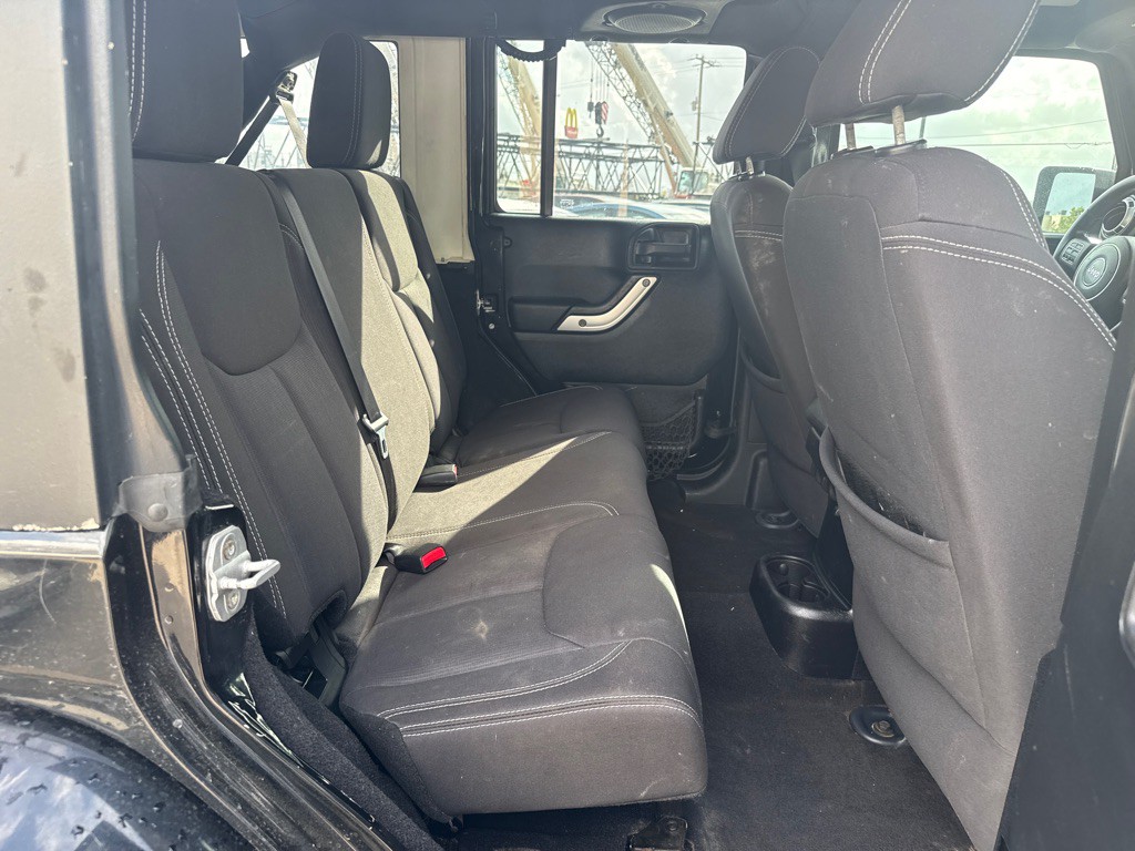 2013 Jeep Wrangler Unlimited Image 29