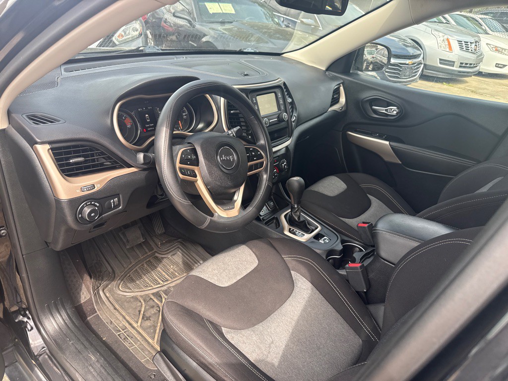 2018 Jeep Cherokee Image 10