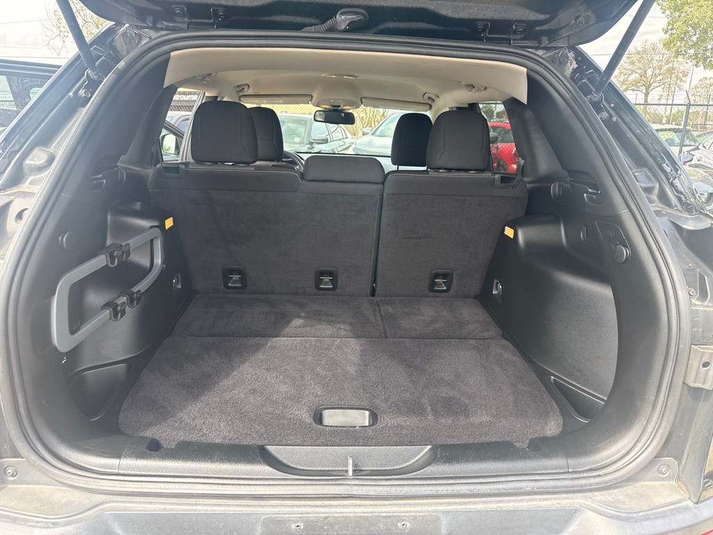 2018 Jeep Cherokee Image 12