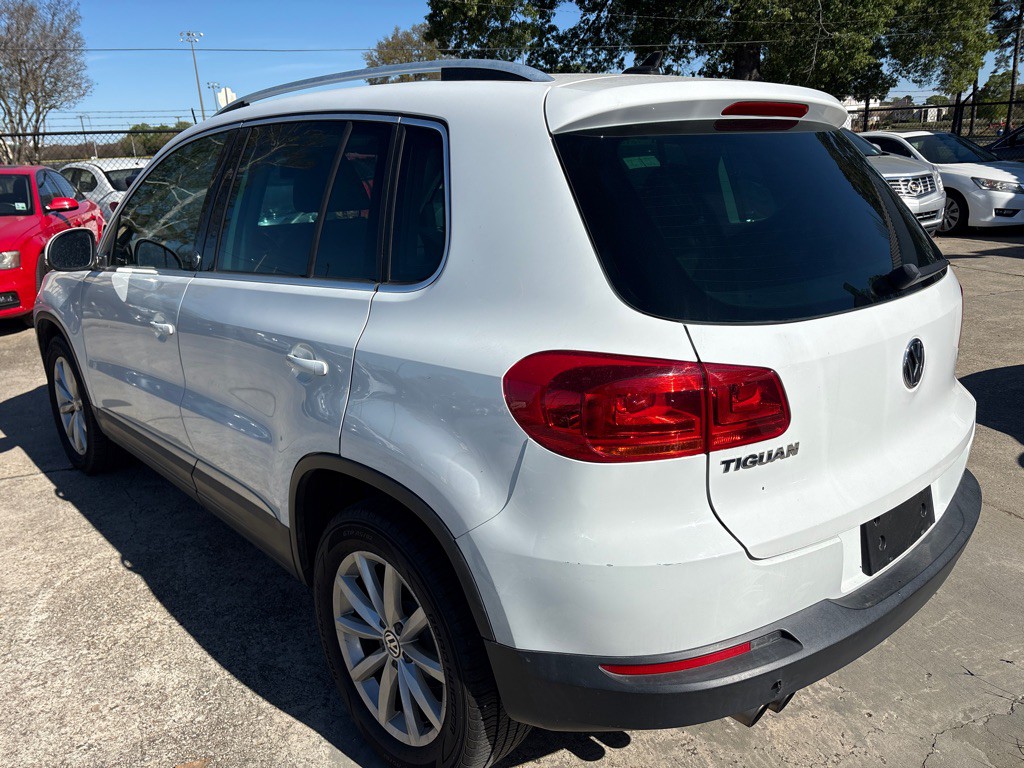 2017 Volkswagen Tiguan Image 3