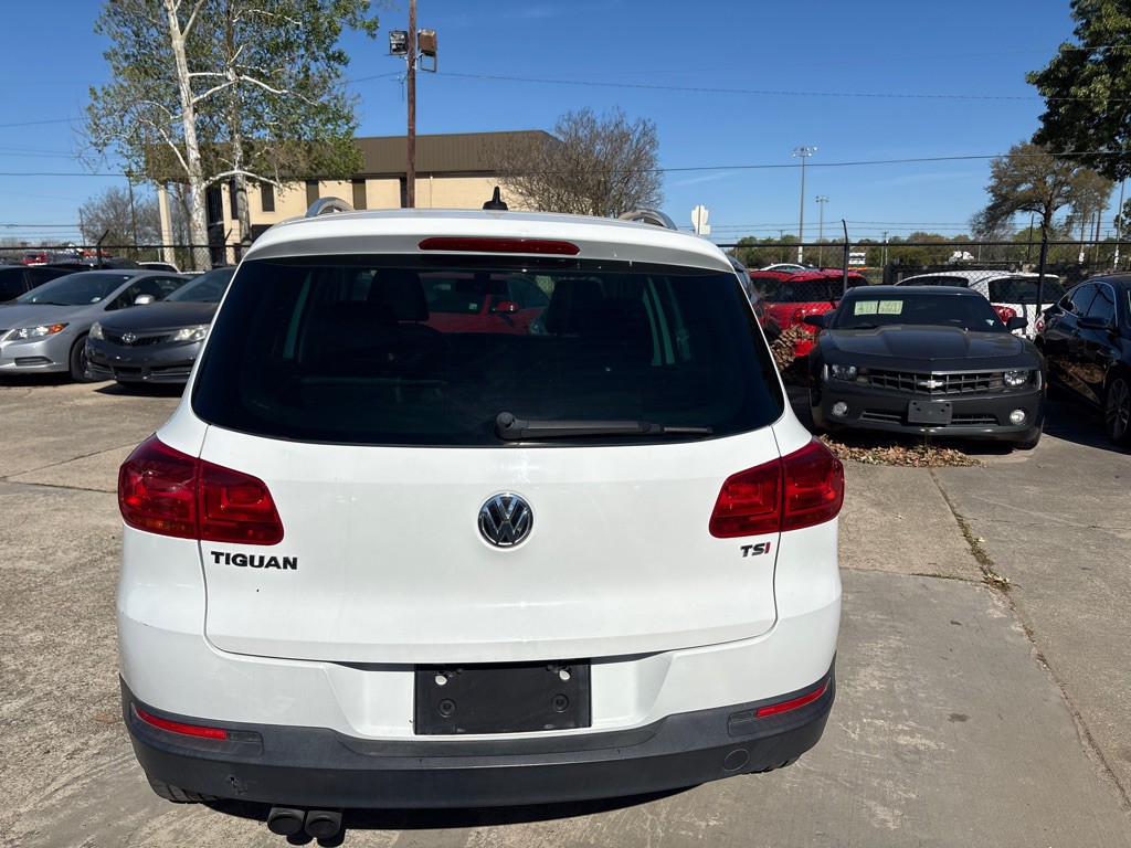 2017 Volkswagen Tiguan Image 4