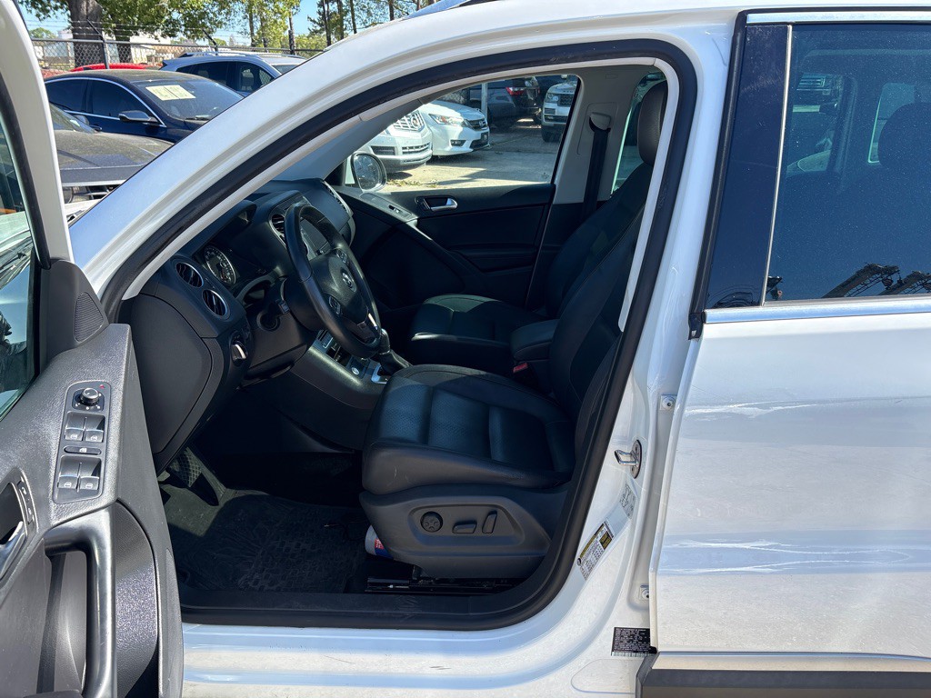 2017 Volkswagen Tiguan Image 9