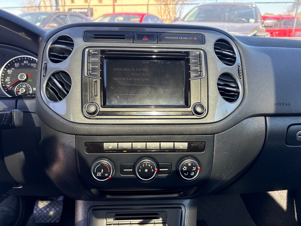 2017 Volkswagen Tiguan Image 11