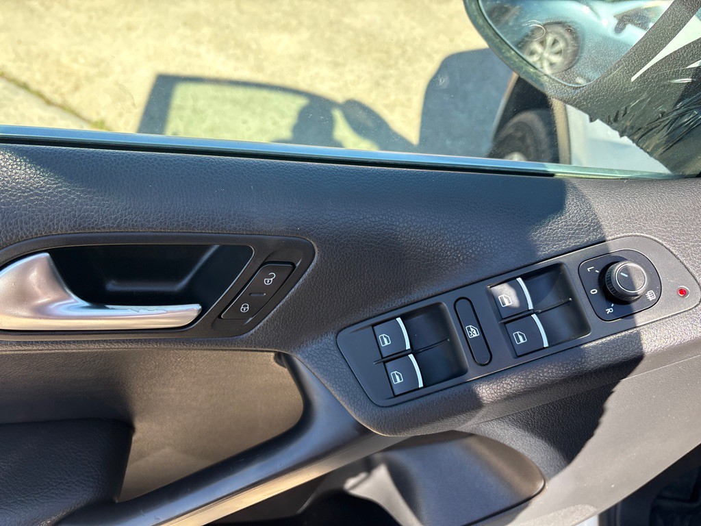 2017 Volkswagen Tiguan Image 15