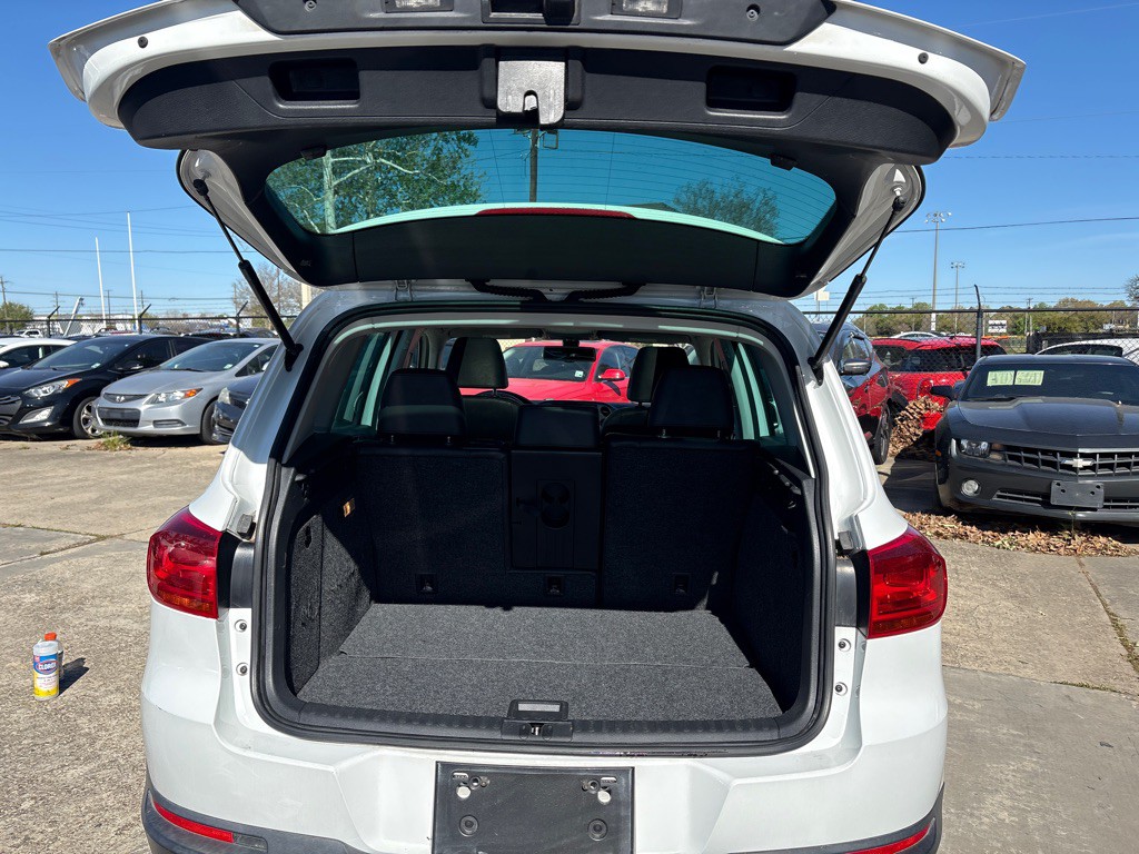 2017 Volkswagen Tiguan Image 20