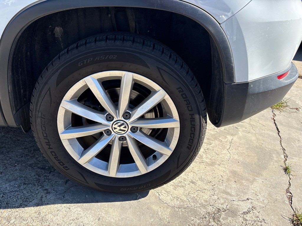 2017 Volkswagen Tiguan Image 32