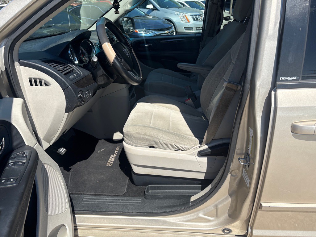 2013 Dodge Grand Caravan Image 9