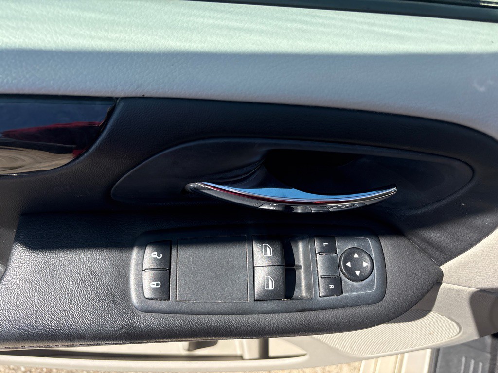 2013 Dodge Grand Caravan Image 15