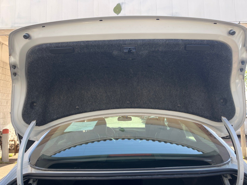 2015 Chrysler 200 Image 28