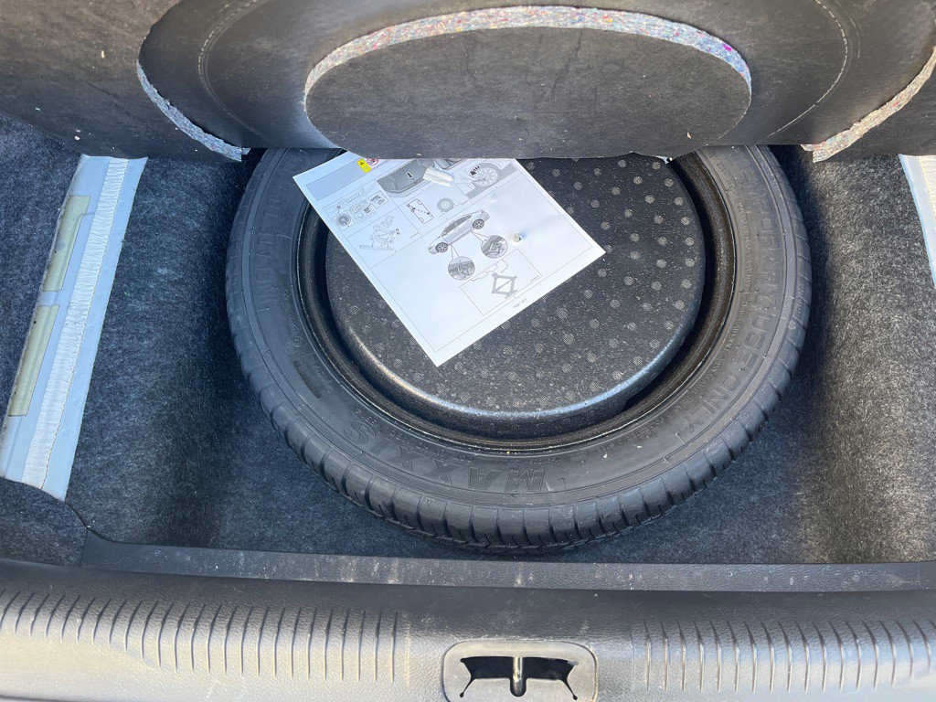 2015 Chrysler 200 Image 29