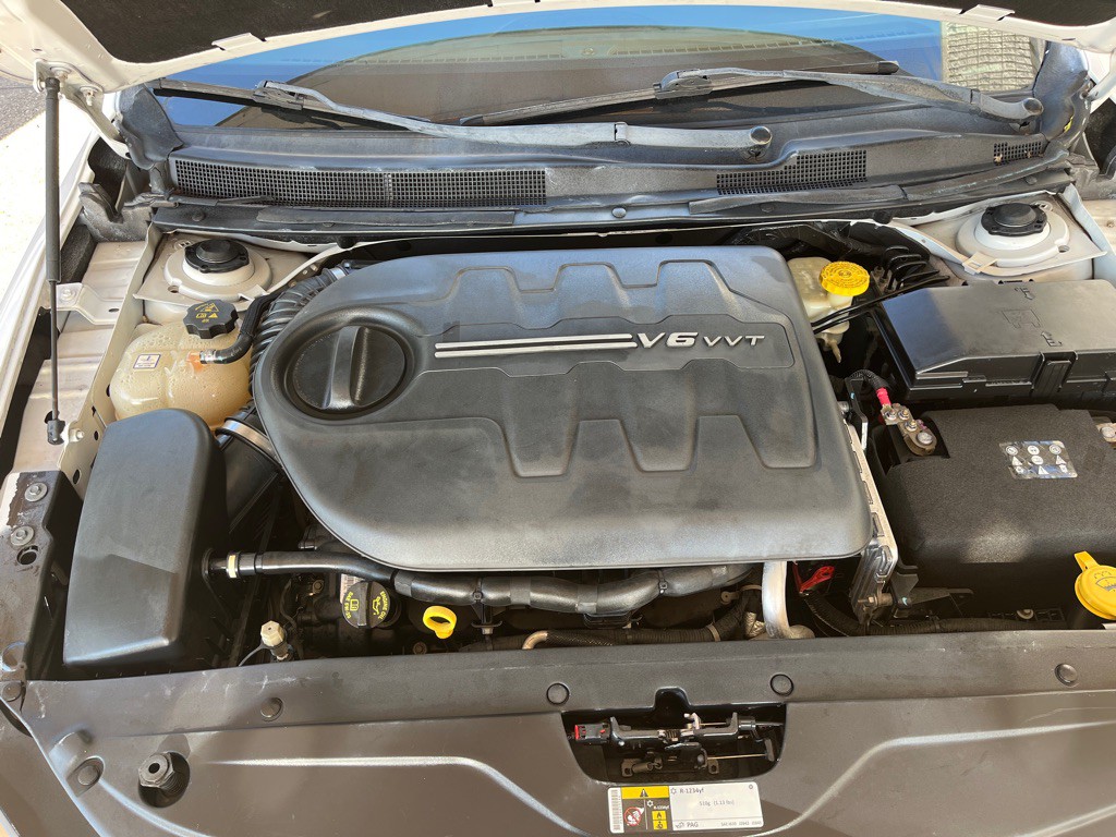 2015 Chrysler 200 Image 39