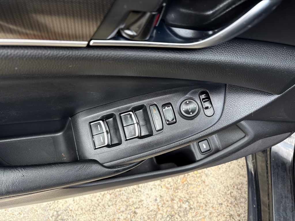 2018 Honda Accord Image 15