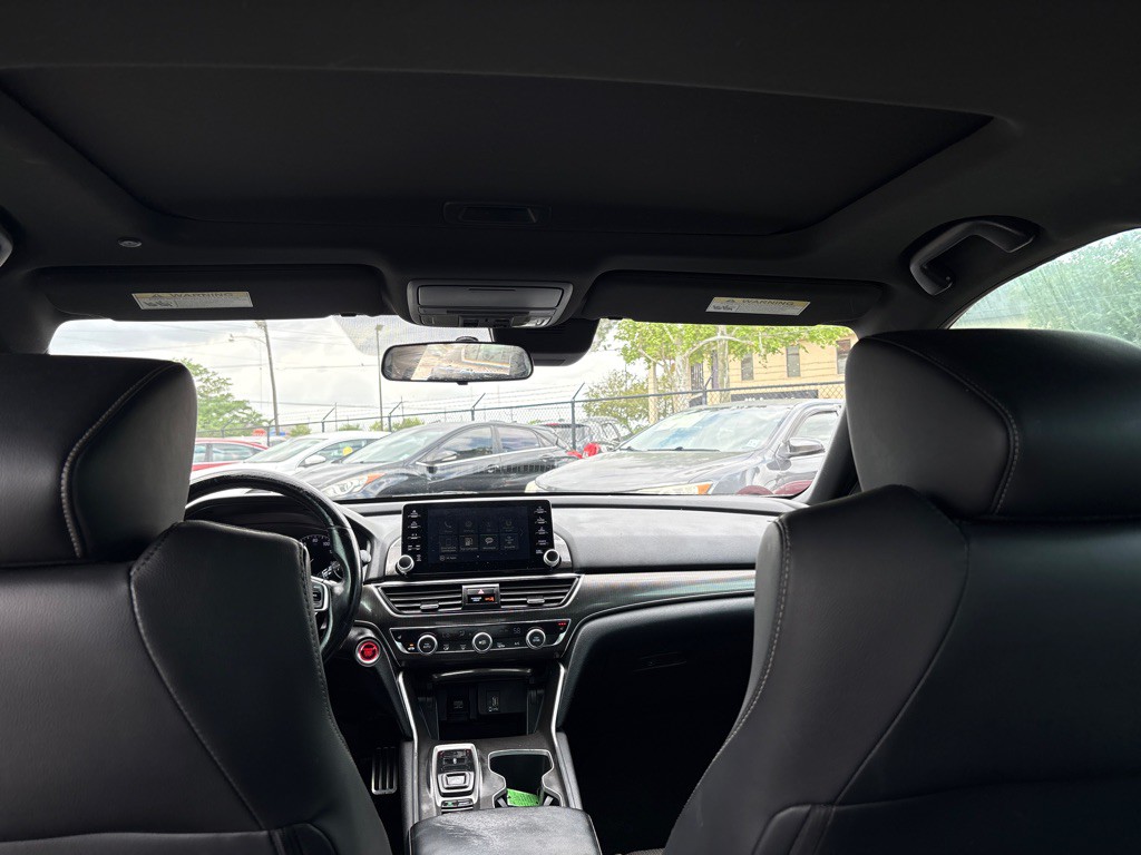 2018 Honda Accord Image 17
