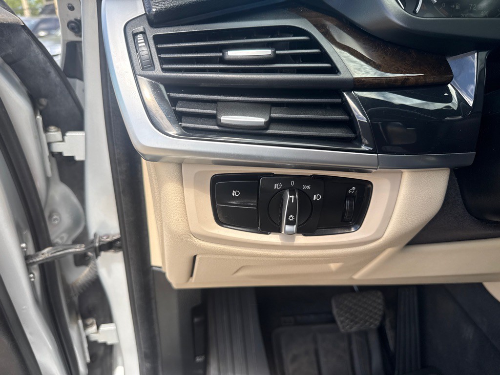2018 BMW X5 Image 19