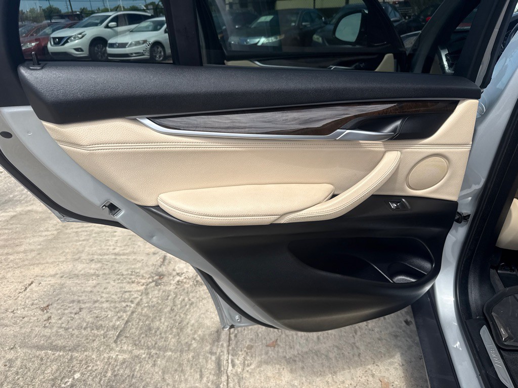 2018 BMW X5 Image 25