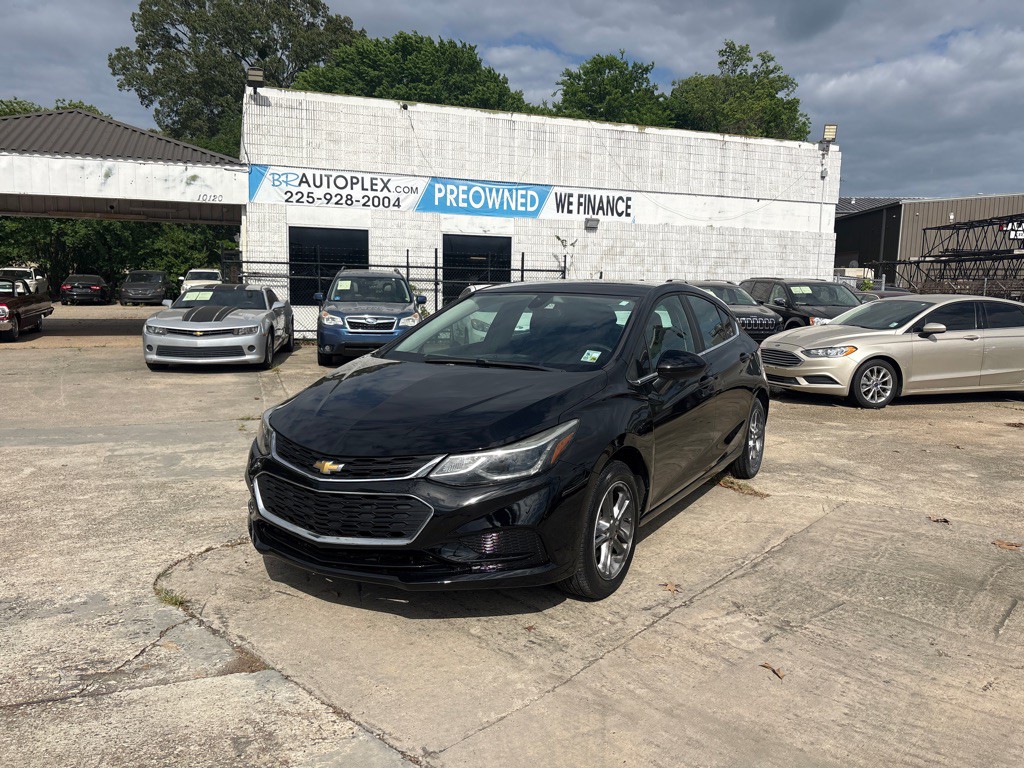 2018 Chevrolet Cruze Image 1