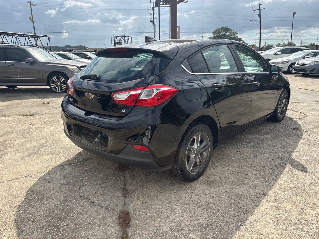 2018 Chevrolet Cruze Image 5