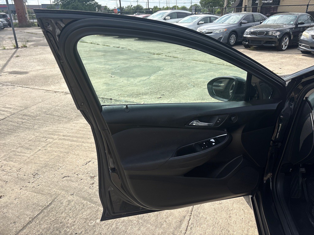 2018 Chevrolet Cruze Image 14