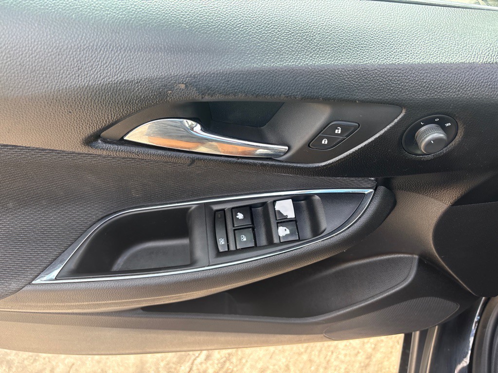 2018 Chevrolet Cruze Image 15