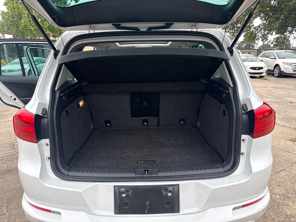 2017 Volkswagen Tiguan Image 26