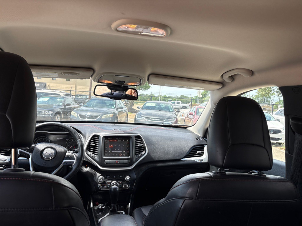 2014 Jeep Cherokee Image 18