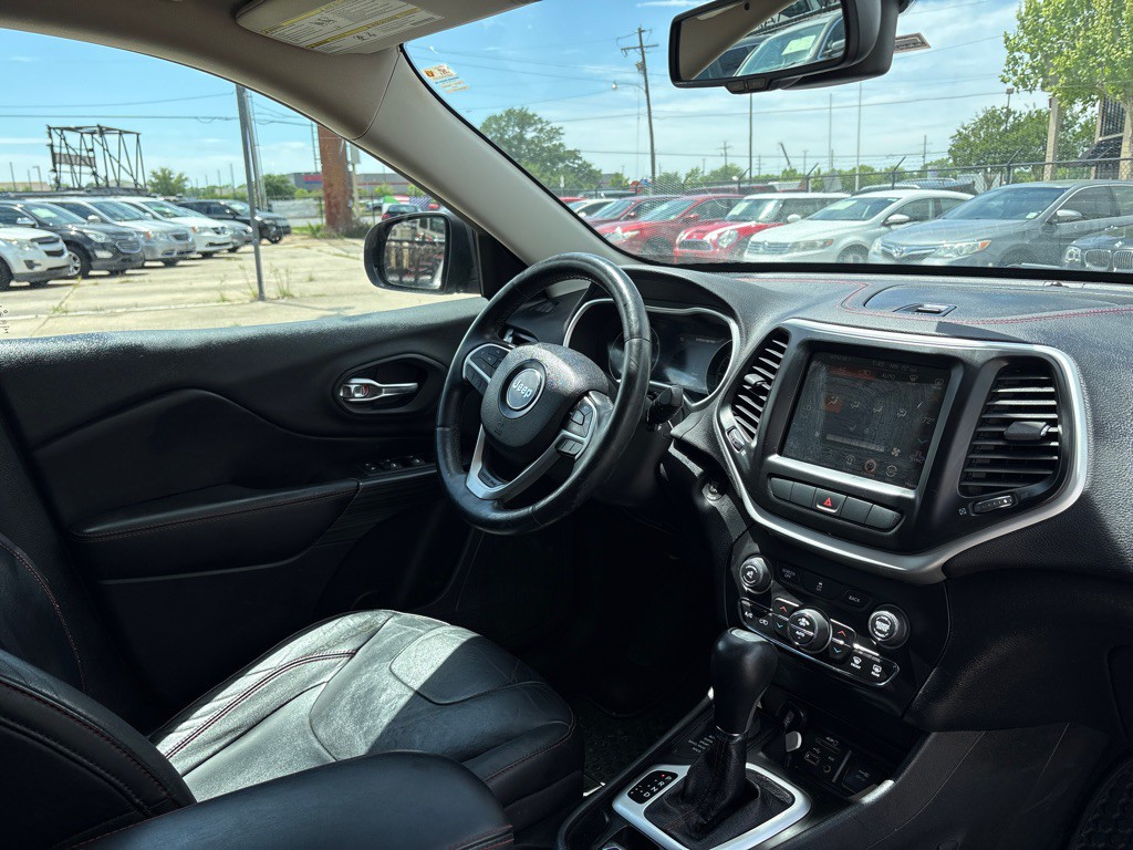 2014 Jeep Cherokee Image 24