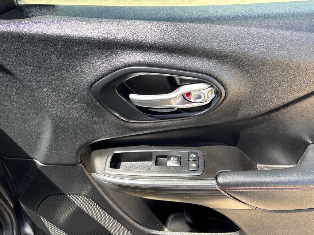 2014 Jeep Cherokee Image 26