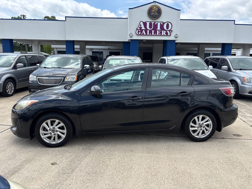 2013 Mazda Mazda3 Image 2