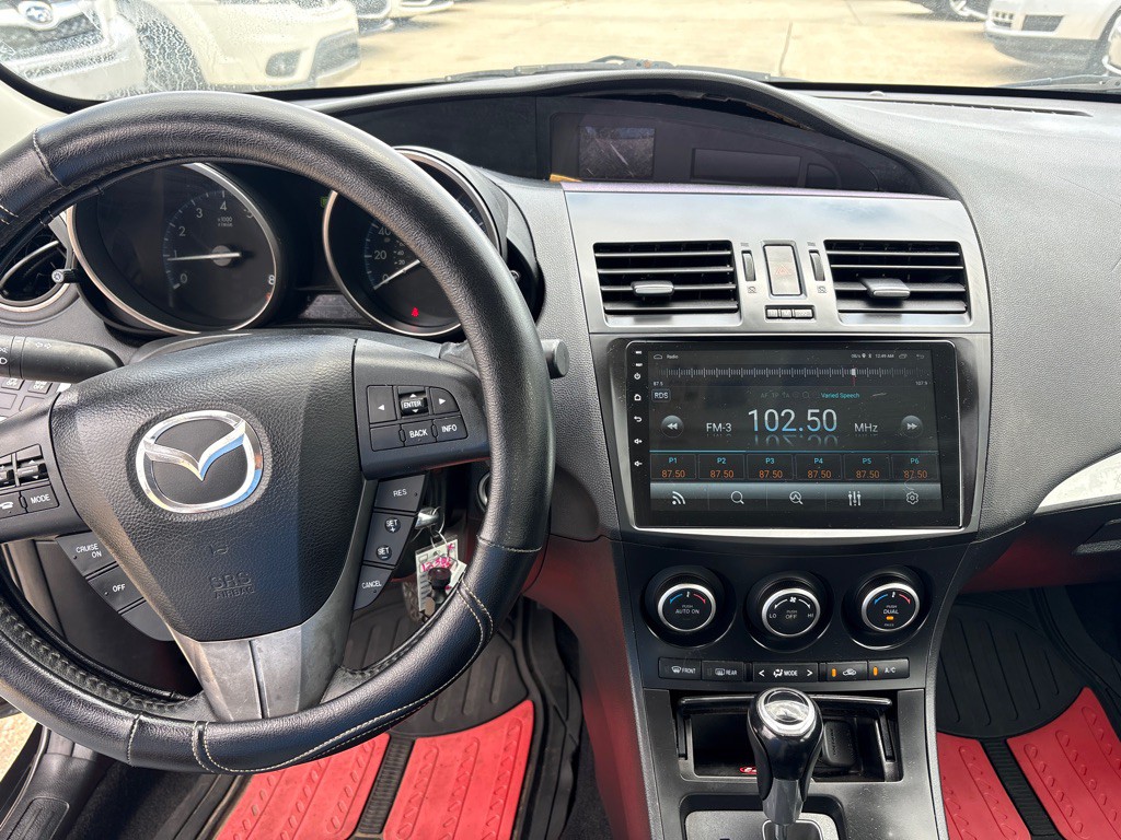 2013 Mazda Mazda3 Image 10