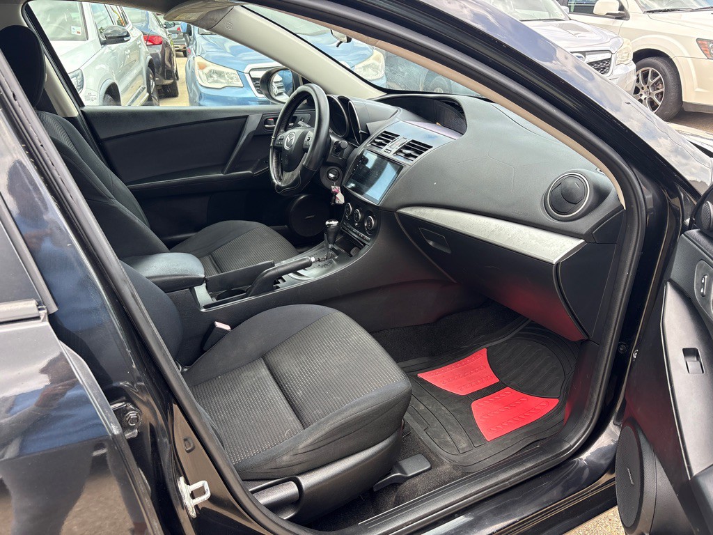 2013 Mazda Mazda3 Image 23