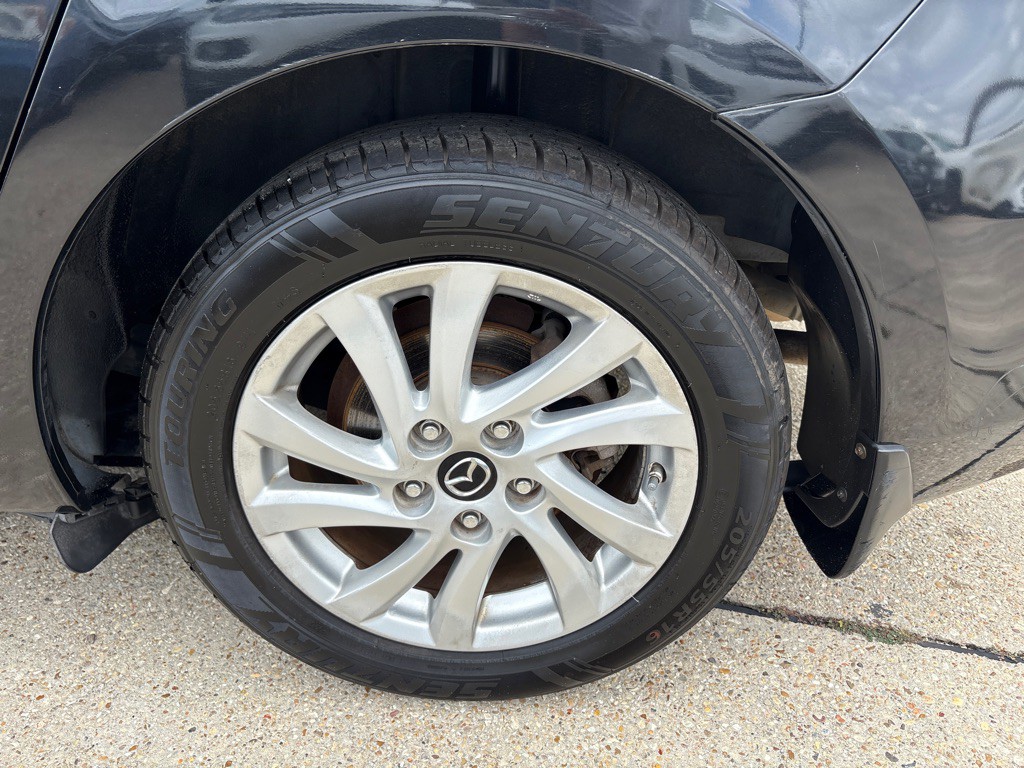 2013 Mazda Mazda3 Image 31